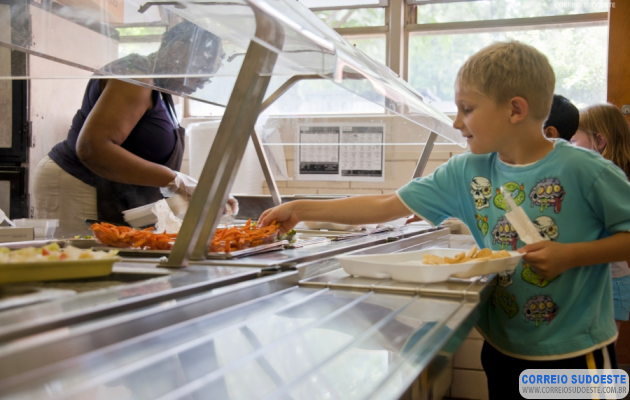 Dia-dos-Merendeiros,-profissionais-que-alimentam-o-estudante-e-transformam-a-educação