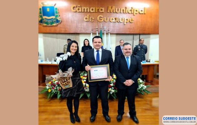 Delegado-Regional-recebe-título-de-Cidadão-Guaxupeano