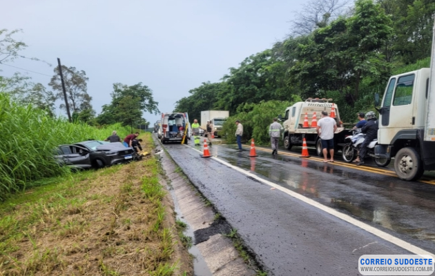 Acidente-em-Passos-interdita-rodovia-por-mais-de-duas-horas