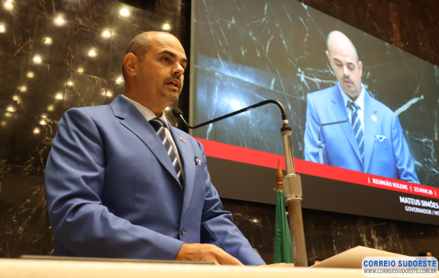 Mateus-Simões-é-empossado-governador-e-reforça-projeto-de-desenvolvimento-de-Minas-Gerais