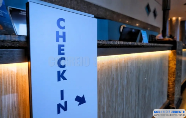 Com-check-in-digital,-hóspede-pode-chegar-a-hotel-com-ficha-preenchida