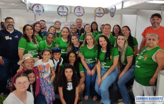 Feira-incentiva-o-empreendedorismo-entre-estudantes-de-Cabo-Verde