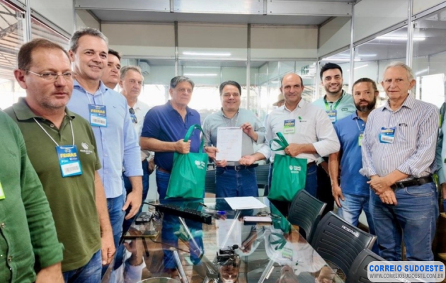 Cooxupé-e-Sistema-FAEMG/Senar-renovam-convênio-na-Femagri-2026