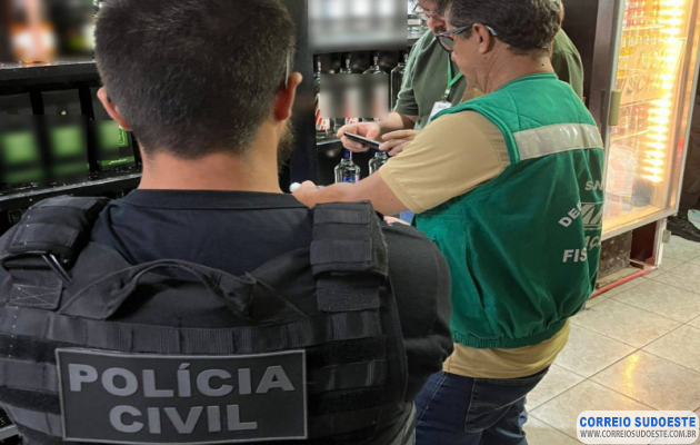 Fiscalização-em-comércios-de-bebidas-de-Alfenas