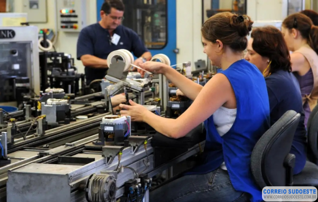 Redução-da-jornada-semanal-com-dois-dias-de-descanso-vai-a-Plenário